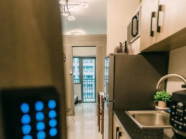 Elegant Home Famenewest Tower4 Greenfield District Manila Apartment