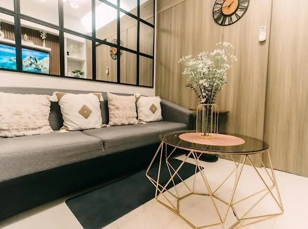 Elegant Home Famenewest Tower4 Greenfield District Manila 0*,  Philippines