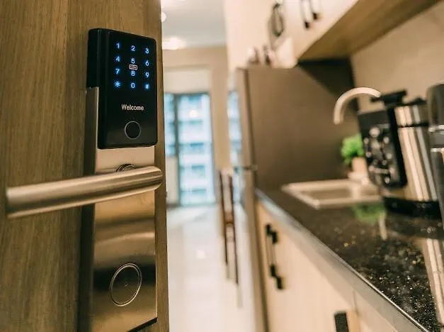 Apartment Elegant Home Famenewest Tower4 Greenfield District Manila