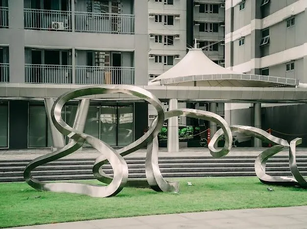 Elegant Home Famenewest Tower4 Greenfield District Manila 0*,  Philippines