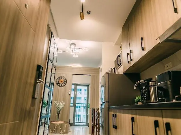 Apartment Elegant Home Famenewest Tower4 Greenfield District Manila