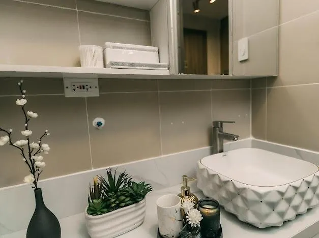 Elegant Home Famenewest Tower4 Greenfield District مانيلا شقة