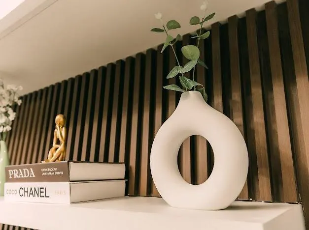 Elegant Home Famenewest Tower4 Greenfield District مانيلا 0*,  الفلبين